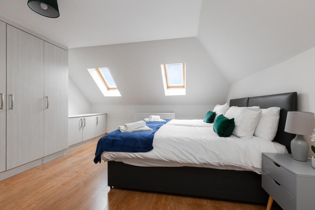 Albert - 5 Bedrooms Sleeps 11 Parking Wi-Fi Contractors Preston  Eksteriør billede